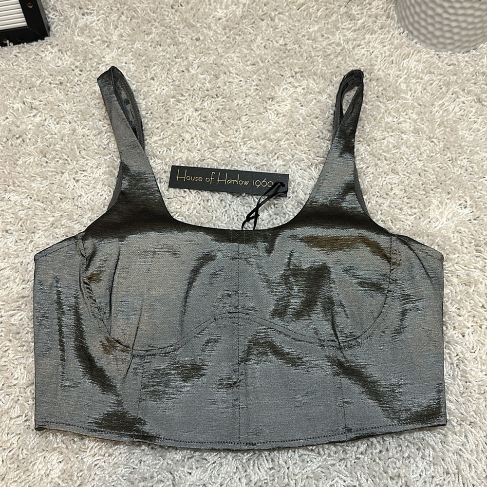 HOUSE OF HARLOW 1960 metallic grey cropped top - Picture 4 of 8